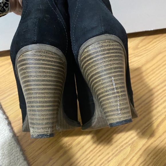 Mia booties - Picture 4 of 7